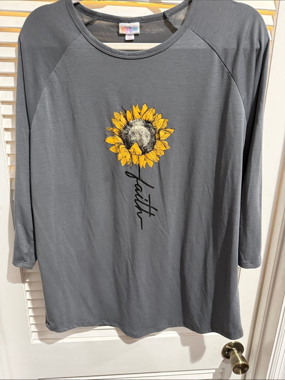 LuLaRoe Gray Long Sleeve Top with Yellow Sunflower & Faith Script